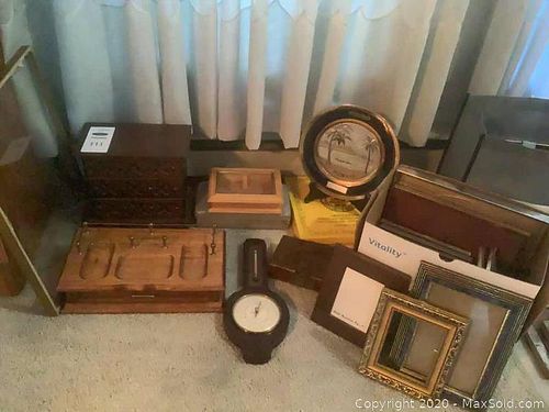Lot #0111 (1 of 21)