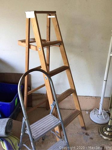 Lot #0496 (1 of 8)