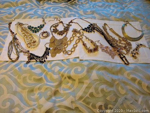 Lot #0505 (1 of 9)