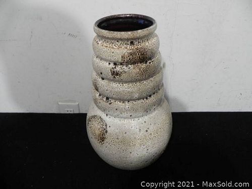 Lot #148 (1 of 3)