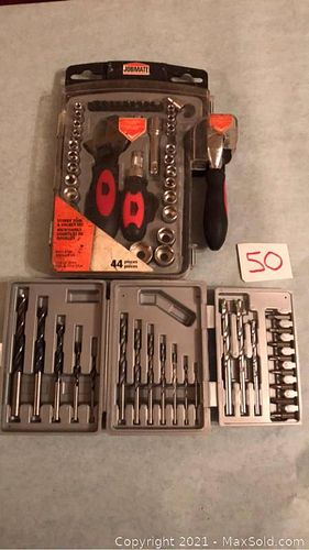 Lot #0050 (1 of 3)