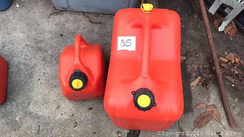 Lot #0085 (1 of 2)