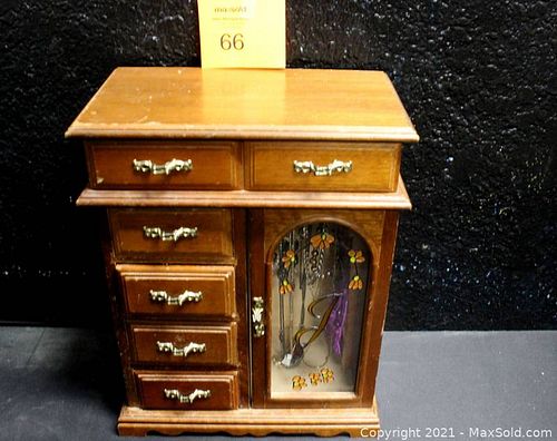 Lot #66 (1 of 9)