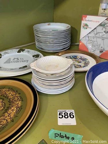 Lot #586 (1 of 13)
