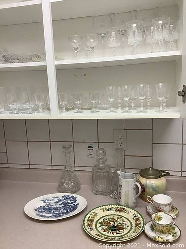 Lot #32 (1 of 36)