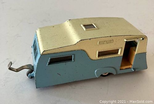 Lot #70 (1 of 5)