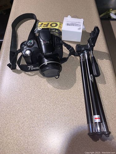 Lot #209 (1 of 4)