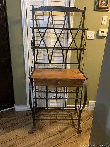 Lot #208 (1 of 4)