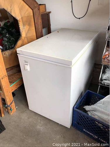 Lot #473 (1 of 8)