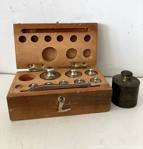 Lot #47 (1 of 4)