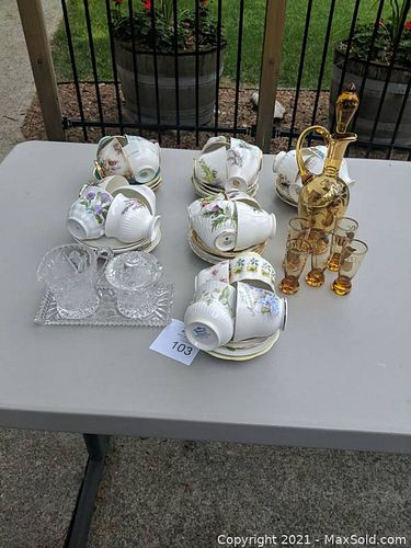Large Collection Of Cups And Saucers (1 of 12)