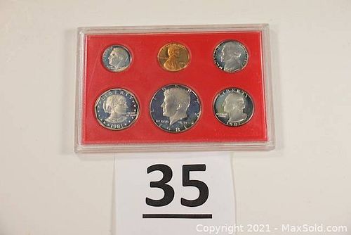 Lot #35 (1 of 10)