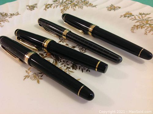 Four Exquisite Gold Nibbed Fountain Pens. (1 of 5)