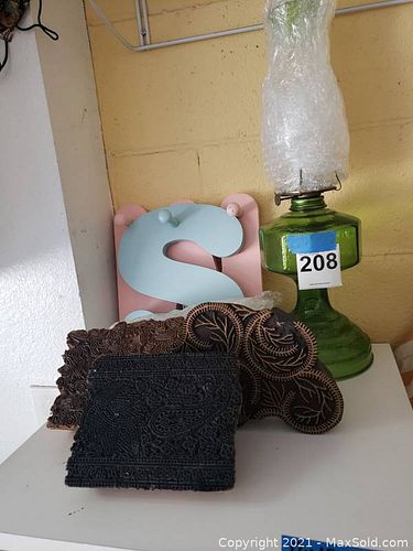 Lot #208 (1 of 12)