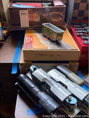 Lot #828 (1 of 8)