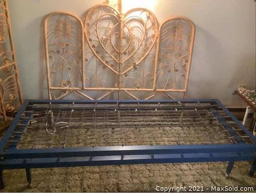Headboard, Bed Frame, Dressing Screen C (1 of 13)
