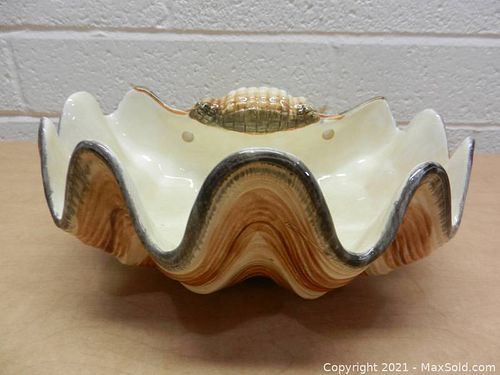 Lot #28 (1 of 9)