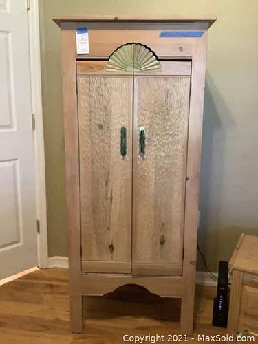 Lot #45 (1 of 7)