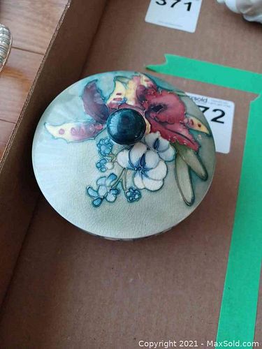 Lot #372 (1 of 5)