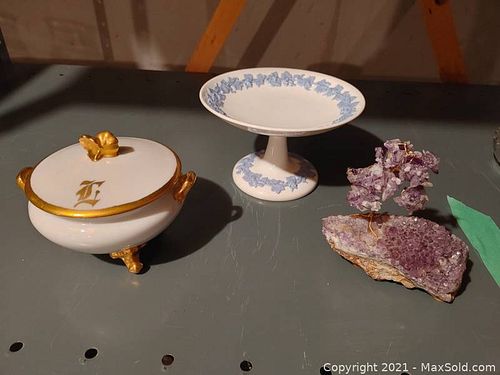 Lot #239 (1 of 21)