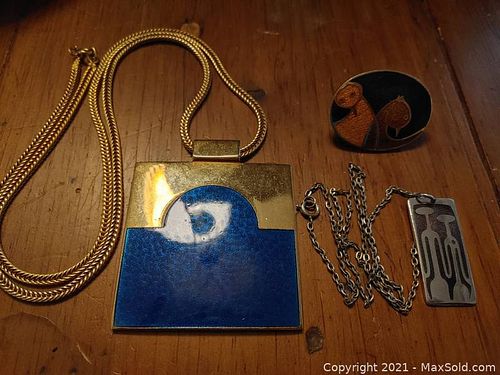 Lot #1041 (1 of 9)