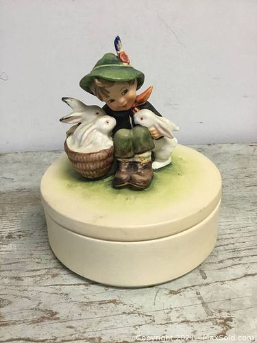 Lot #47 (1 of 4)
