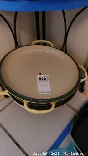 Lot #696 (1 of 8)