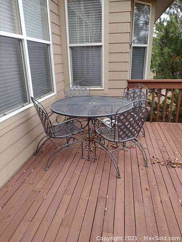 Outdoor Patio Set C (1 of 7)