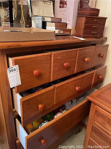 Lot #355 (1 of 11)