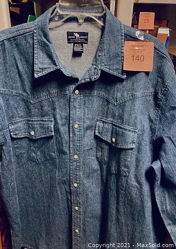 Lot #140 (1 of 4)