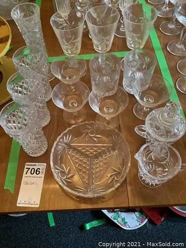 Lot #706 (1 of 5)