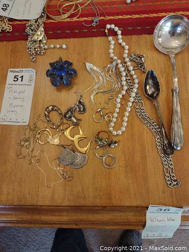 Lot #51 (1 of 17)