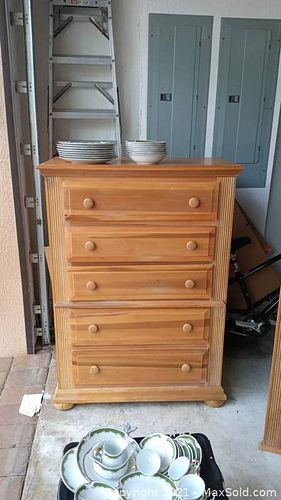 Lot #439 (1 of 4)