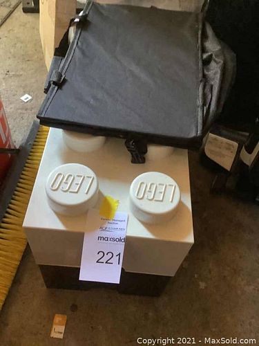 Lot #221 (1 of 5)