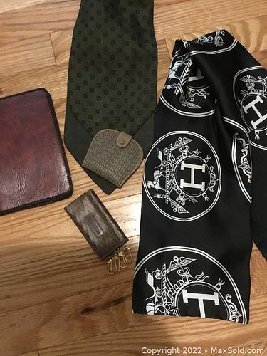 Lot #284 (1 of 3)
