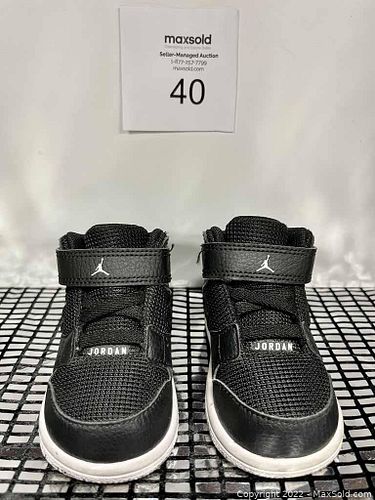 Lot #40 (1 of 12)