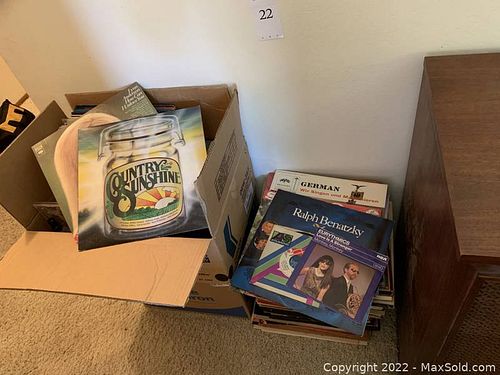 Lot #22 (1 of 7)
