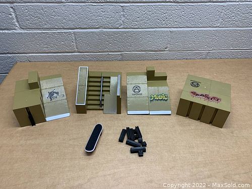 Lot #62 (1 of 9)
