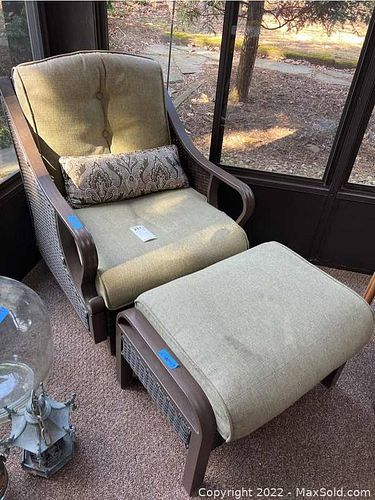 La-Z-Boy Patio Chair, Ottoman D (1 of 8)