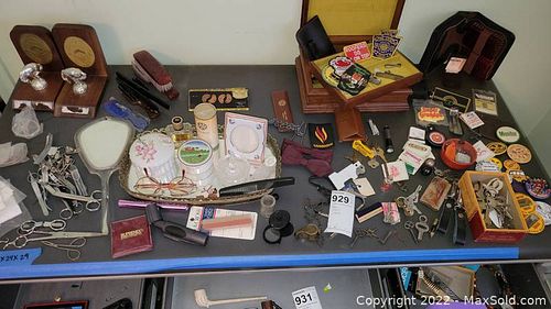 Lot #929 (1 of 17)