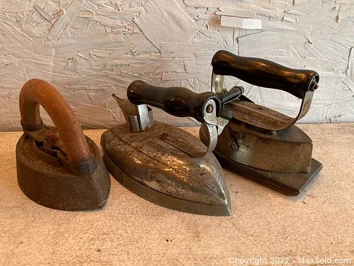 Lot of Antique & Vintage Irons (1 of 3)