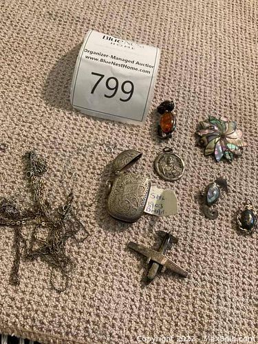 Lot #799 (1 of 12)