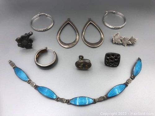 Lot #94 (1 of 22)