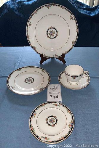 Lot #714 (1 of 6)