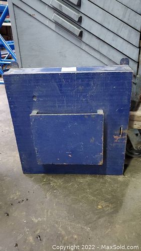 Lot #79 (1 of 8)