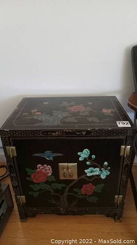 Lot #792 (1 of 4)