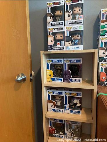 Lot #266 (1 of 12)