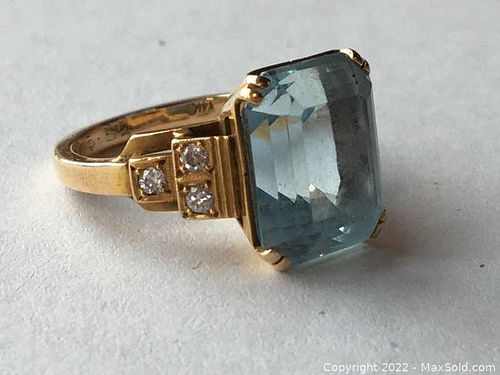 7 Carat Aquamarine and diamond ring A (1 of 9)