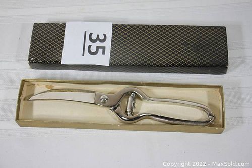 Lot #35 (1 of 8)