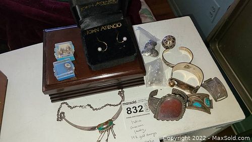 Lot #832 (1 of 10)